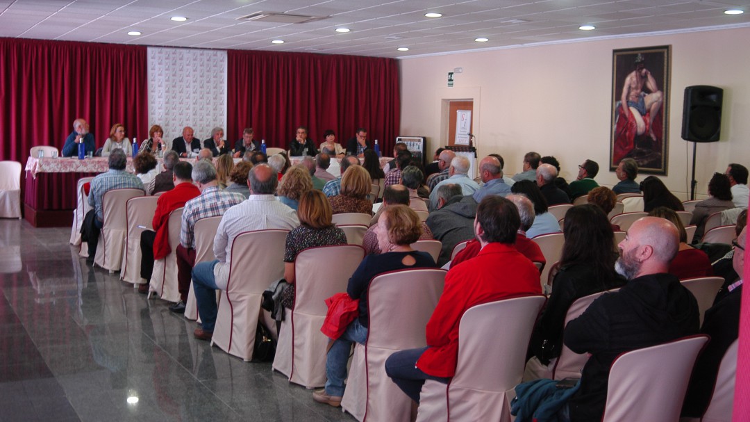 Siex aprueba disolverse e integrarse en el PSOE extremeño