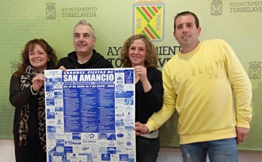 Integrantes de la Asociación San Amancio junto a la concejala de festejos, Patricia Portilla. Integrantes de la Asociación San Amancio junto a la concejala de festejos, Patricia Portilla.
