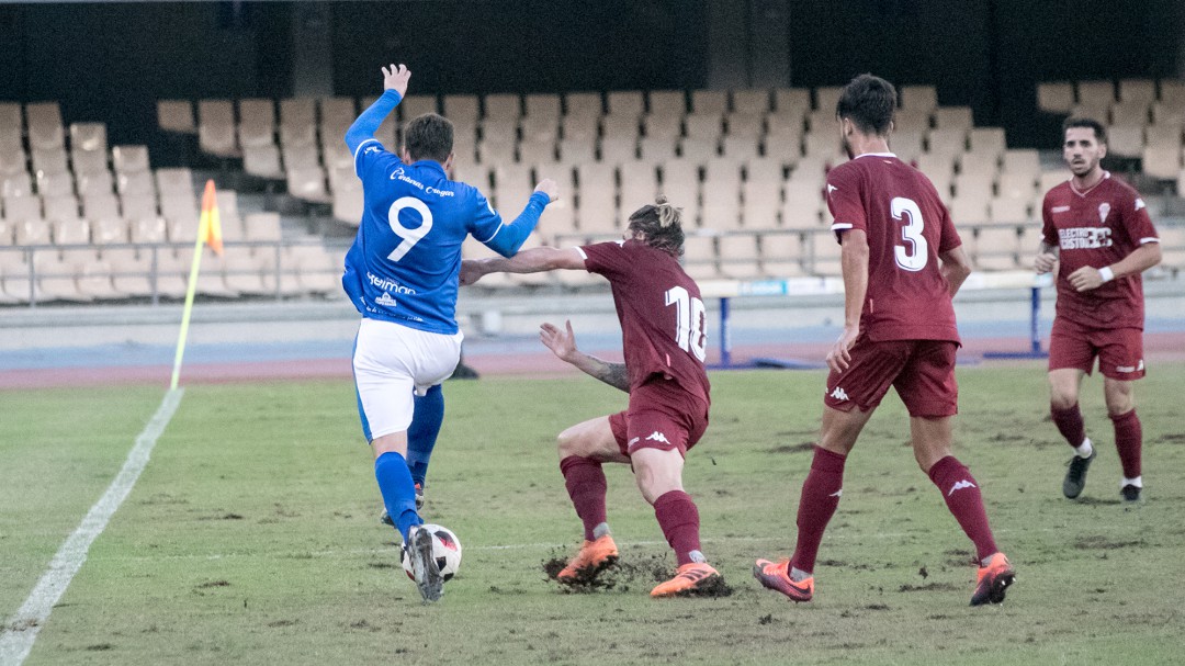 Primera y dura derrota en casa del Xerez DFC (0-3)