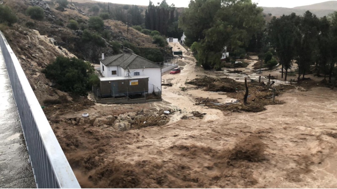 La gota fría azota el norte de la provincia de Málaga