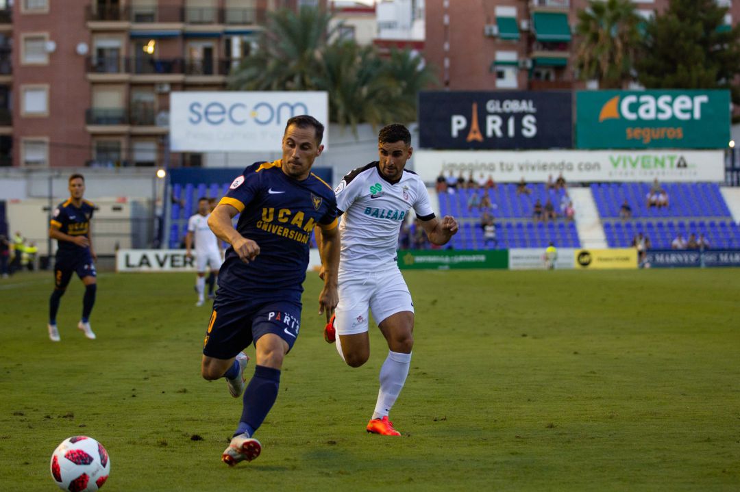 El UCAM Murcia CF ayuda a FunDown El UCAM Murcia CF ayuda a FunDown