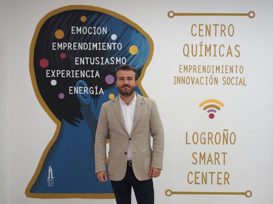 Manuel Peiró posa en el espacio co-working del ayuntamiento de Logroño. Manuel Peiró posa en el espacio co-working del ayuntamiento de Logroño.