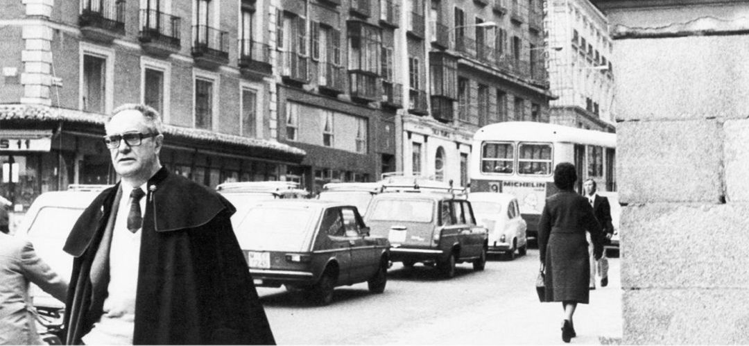 Un Mundo en el desván de José Luis Sampedro Un Mundo en el desván de José Luis Sampedro