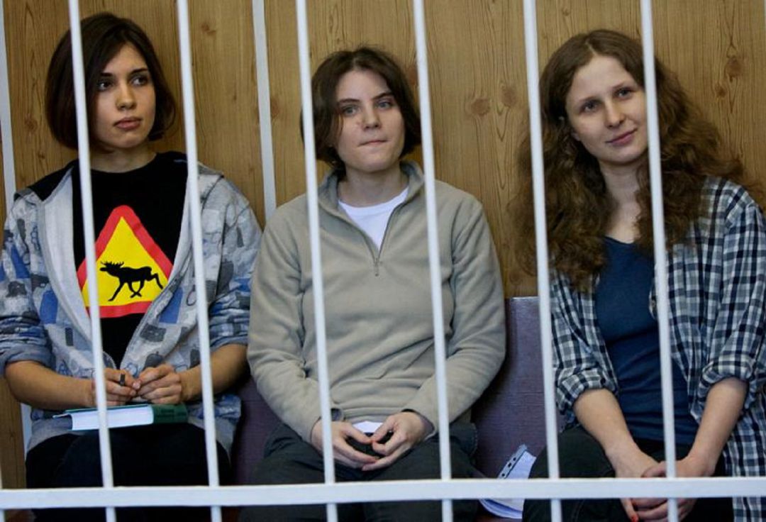 Las Pussy Riot Traen A Bilbao Su Teatro Punk Radio Bilbao Cadena SER