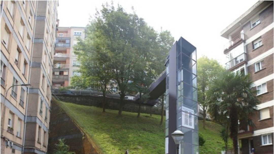 El ascensor de Artia se colocará en la calle Darío de Regoyos 10-12 conectando con Pío Baroja