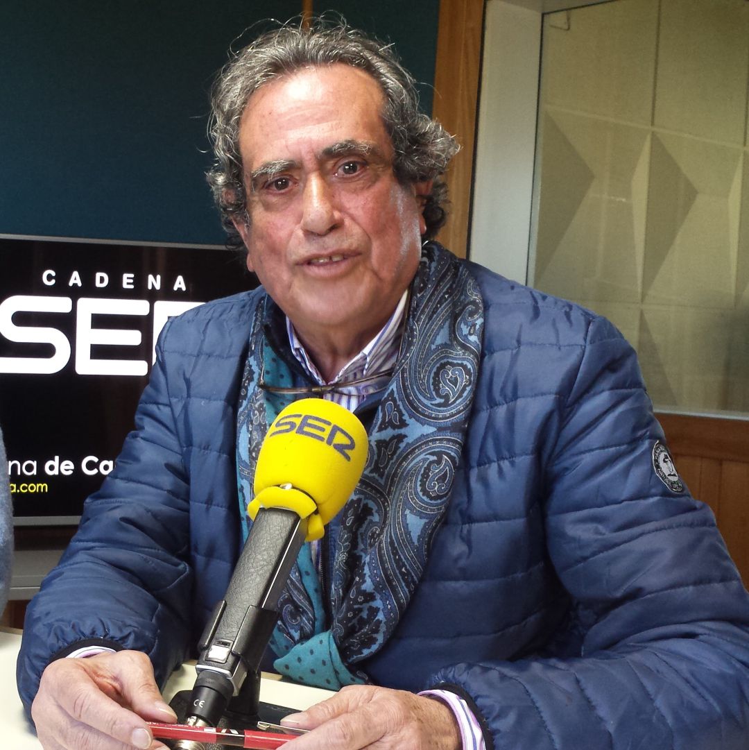 Santiago Pérez Obregón, en una de las tertulias de La Ventana de Cantabria en las que participó. Santiago Pérez Obregón, en una de las tertulias de La Ventana de Cantabria en las que participó.