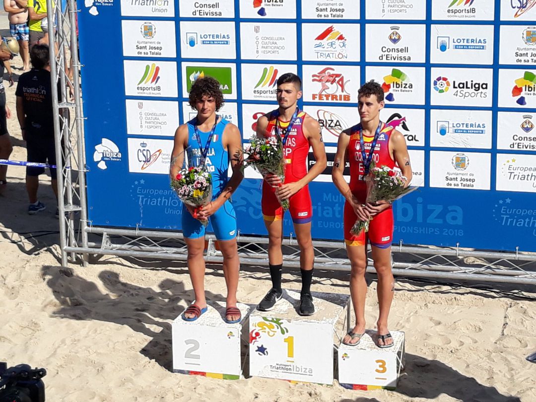 Alfonso Izquierdo, en el tercer puesto, suma su segunda medalla continental, ambas de bronce. Alfonso Izquierdo, en el tercer puesto, suma su segunda medalla continental, ambas de bronce.