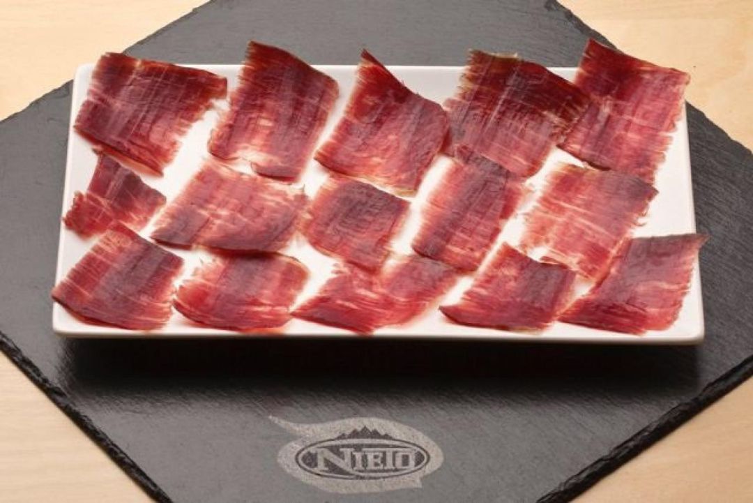 Cecinas Nieto abrirá la primera fábrica de cecina de León 100% halal Cecinas Nieto abrirá la primera fábrica de cecina de León 100% halal