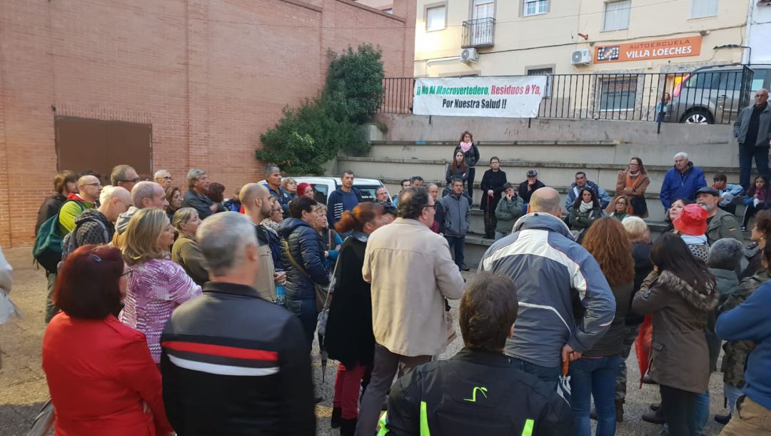 Asamblea 'No Macrovertedro, Sí Residuos 0' Asamblea 'No Macrovertedro, Sí Residuos 0'