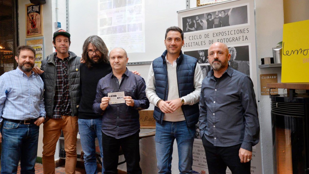 El puente transforma la ciudad en una caravana de conciertos
