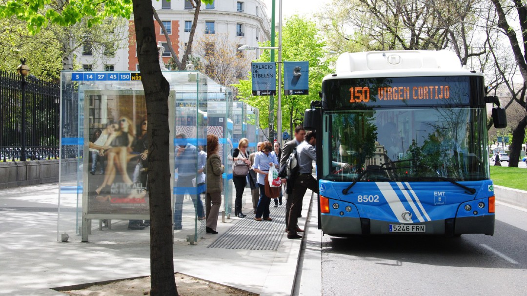 Sólo la mitad de los madrileños considera que el transporte público le permite llegar rápido a su destino