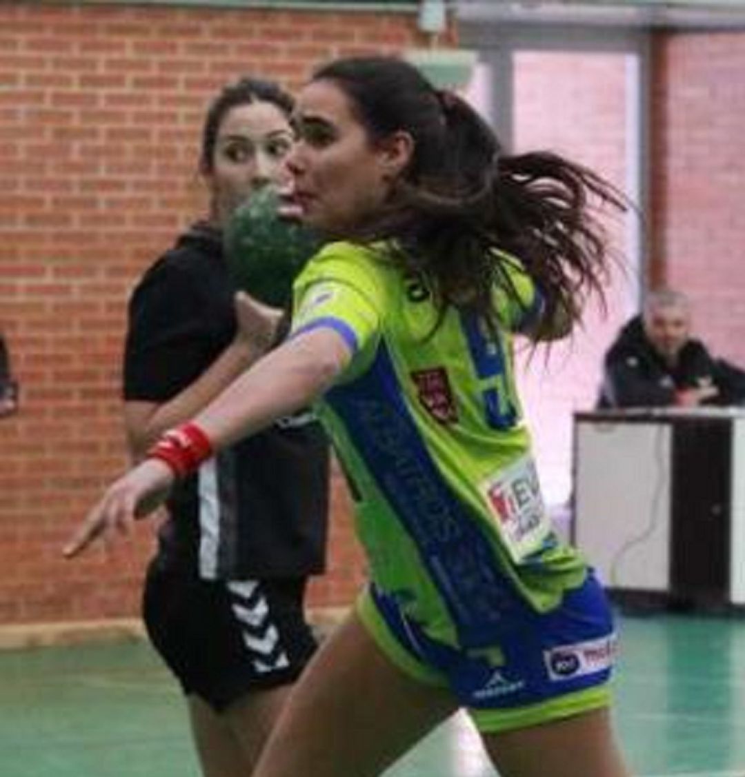 Elba Álvarez, con la selección junior Elba Álvarez, con la selección junior