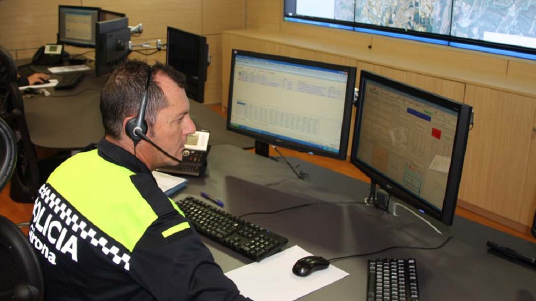 La Policia patrulla a 21 comunitats de veïns de Girona per evitar problemes