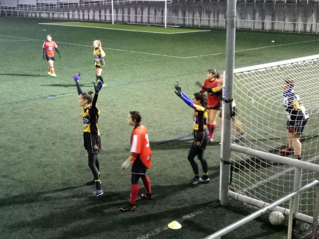 Derrotas dos equipos masculino e feminino do Auriense,nunha nova xornada do fútbol gaélico. Derrotas dos equipos masculino e feminino do Auriense,nunha nova xornada do fútbol gaélico.