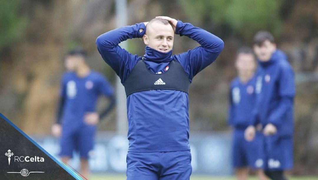 Lobotka no sufre lesión grave aunque posiblemente será baja ante el Betis Lobotka no sufre lesión grave aunque posiblemente será baja ante el Betis