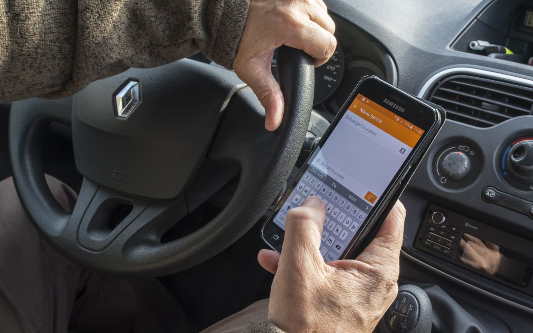Las nuevas armas para combatir las distracciones al volante. Las nuevas armas para combatir las distracciones al volante.