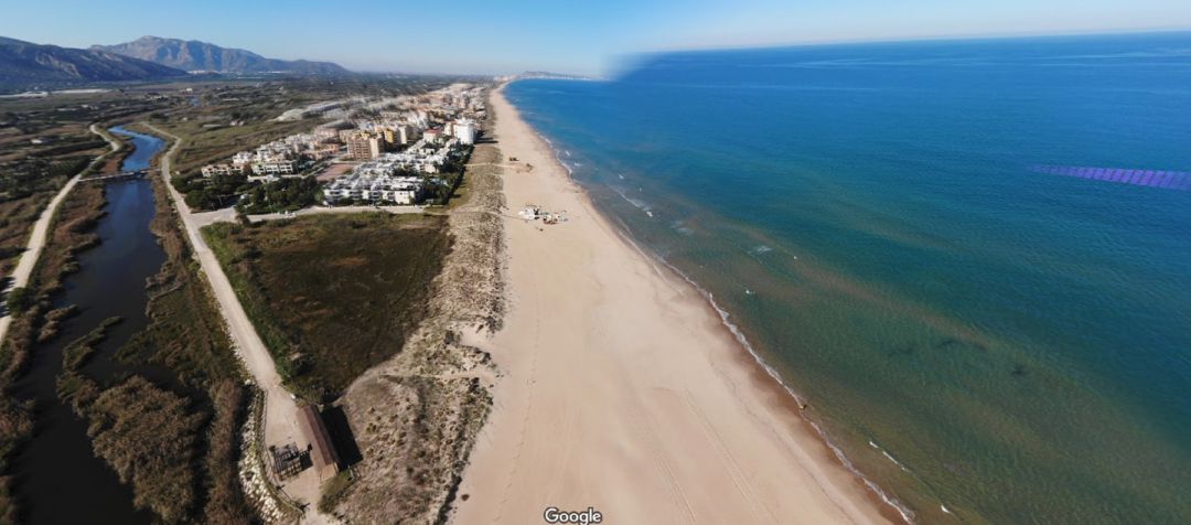 Para Xeraco se trata de la platja del Corriol mientras que para Gandia éste es un tramo de la platja de l’Ahuir Para Xeraco se trata de la platja del Corriol mientras que para Gandia éste es un tramo de la platja de l’Ahuir