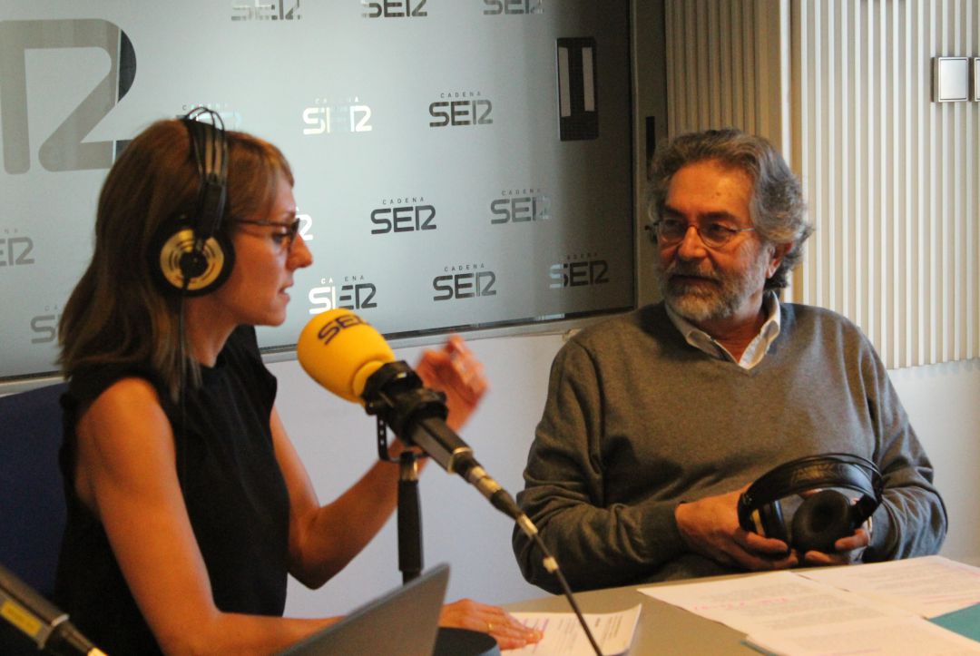 Antonio Rubio Campaña junto a Macarena Berlín en los estudios de la Cadena SER Antonio Rubio Campaña junto a Macarena Berlín en los estudios de la Cadena SER