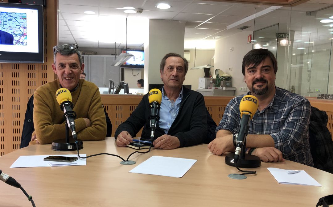Eduard Cid, Narcís Genís i Alfons Petit als estudis de Ràdio Girona Eduard Cid, Narcís Genís i Alfons Petit als estudis de Ràdio Girona