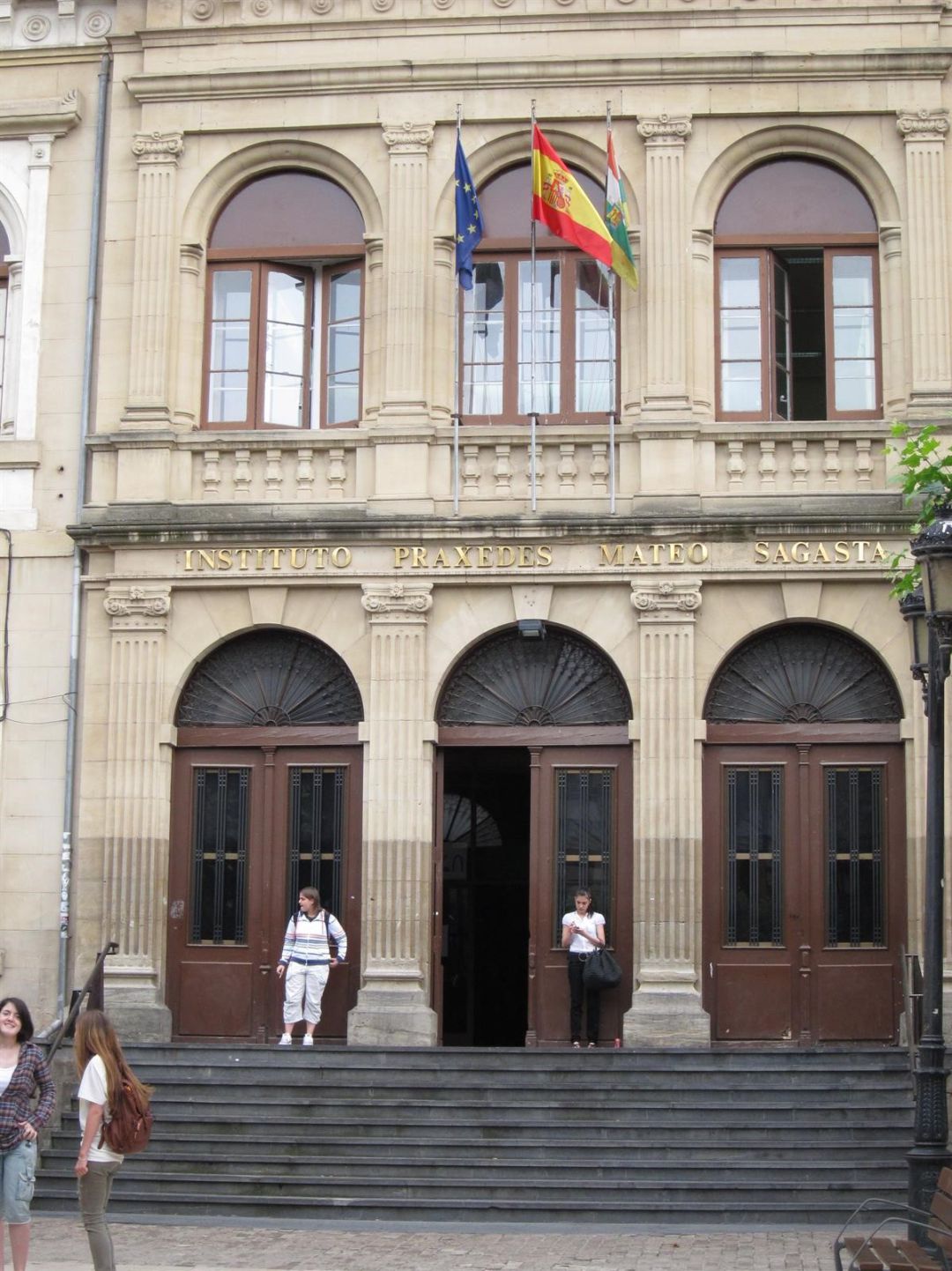 El IES Sagasta de Logroño concluye los actos de su 175 aniversario sin una fecha de inicio de la reforma del centro El IES Sagasta de Logroño concluye los actos de su 175 aniversario sin una fecha de inicio de la reforma del centro