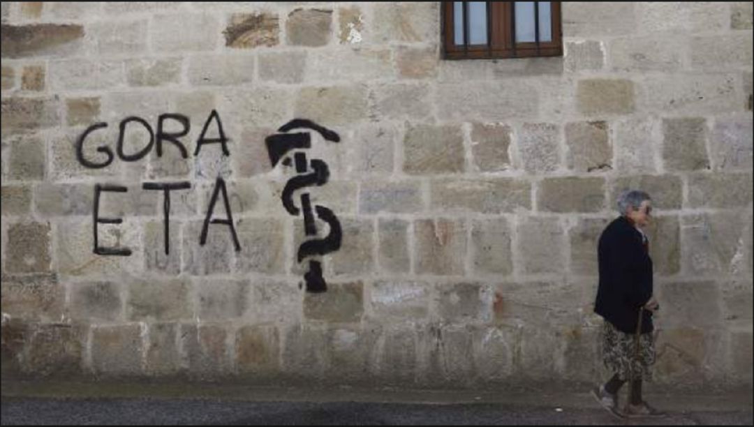 ETA califica la masacre de Hipercor como su "mayor error y desgracia" ETA califica la masacre de Hipercor como su "mayor error y desgracia"
