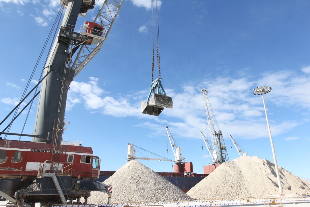 El Puerto triplicará la actividad en el muelle de la cerámica y atraerá tráfico agroalimentario El Puerto triplicará la actividad en el muelle de la cerámica y atraerá tráfico agroalimentario
