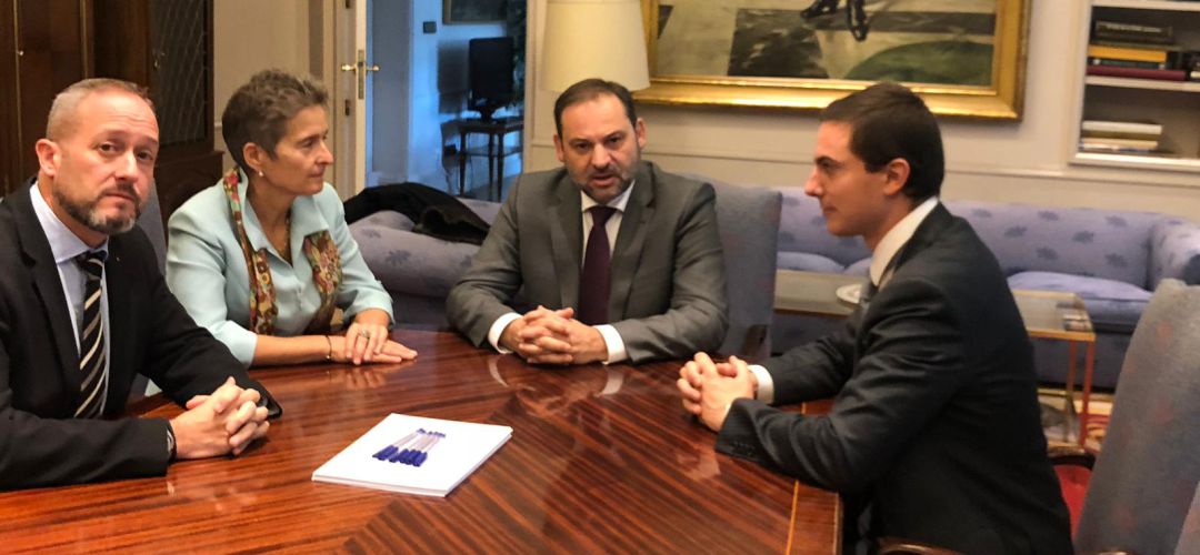 Los alcaldes socialistas de la comarca de la Cuenca Alta del Manzanares con el ministro José Luis Ábalos Los alcaldes socialistas de la comarca de la Cuenca Alta del Manzanares con el ministro José Luis Ábalos