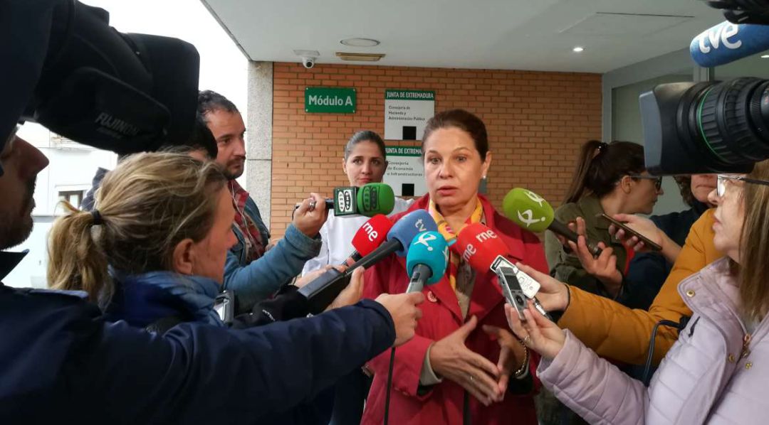 Presupuestos autonómicos Extremadura 2018: Los presupuestos extremeños llegarán sin acuerdo a la Asamblea Presupuestos autonómicos Extremadura 2018: Los presupuestos extremeños llegarán sin acuerdo a la Asamblea