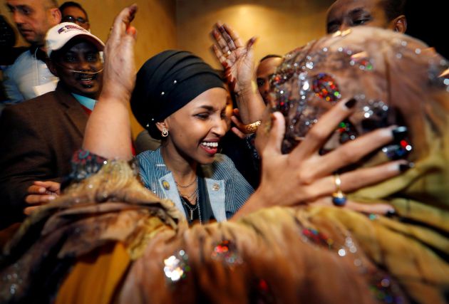 Ilhan Omar, nacida en Somalia en 1981, se convertirá en enero en la primera mujer musulmana en el Congreso estadounidense. Ilhan Omar, nacida en Somalia en 1981, se convertirá en enero en la primera mujer musulmana en el Congreso estadounidense.
