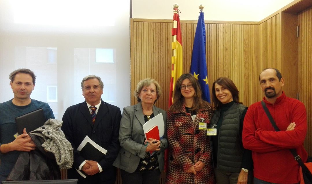 Representantes de la plataforma vecinal y de Ecologistas en Acción momentos antes de la reunión con los responsables de la CHD Representantes de la plataforma vecinal y de Ecologistas en Acción momentos antes de la reunión con los responsables de la CHD