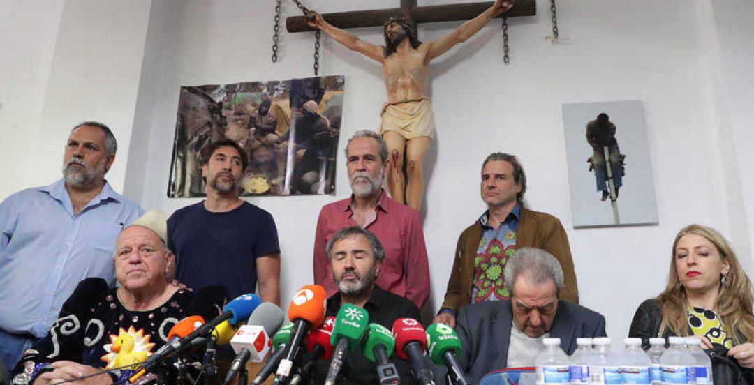 Toledo, acompañado entre otros por Javier Bardem Toledo, acompañado entre otros por Javier Bardem