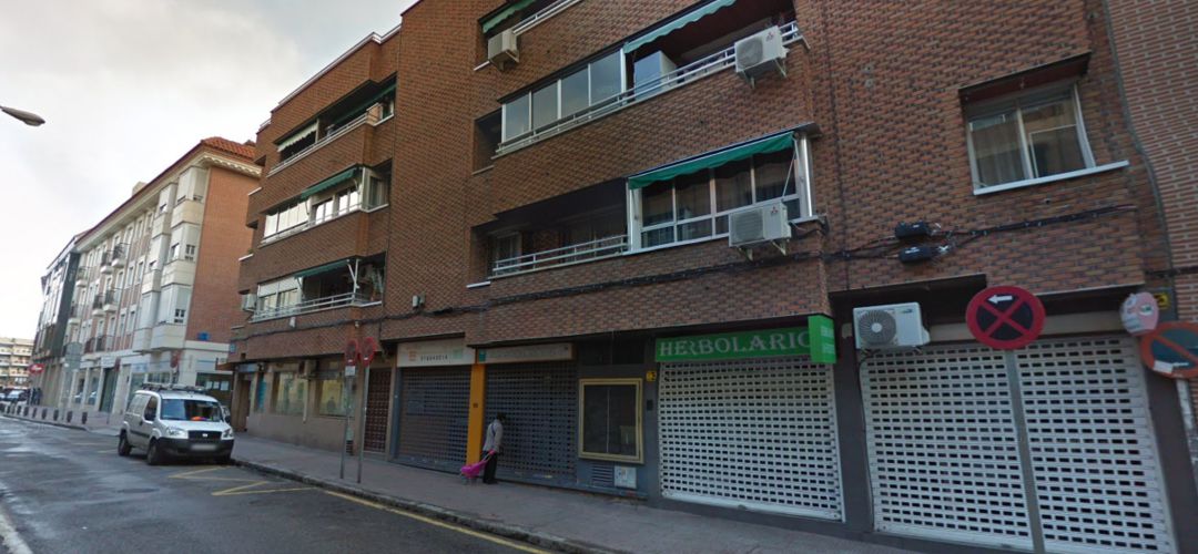Un edificio de tres plantas en Leganés Un edificio de tres plantas en Leganés