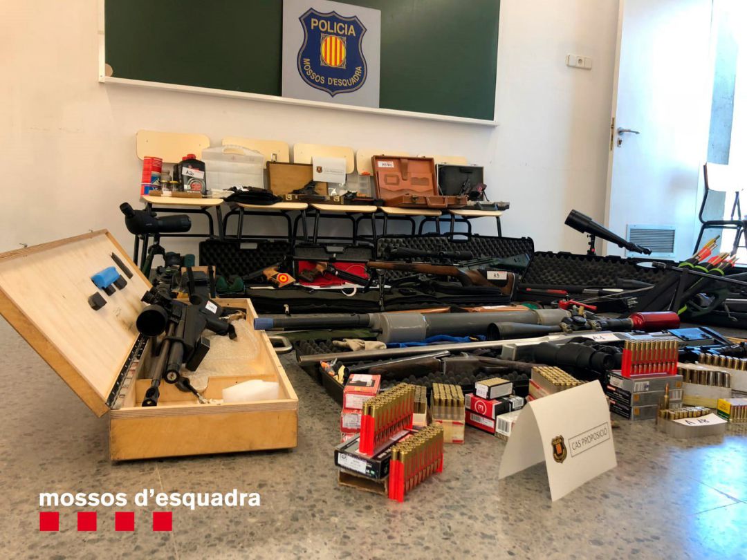 Los Mossos capturan en Terrassa a un veterano tirador que quería atentar contra Los Mossos capturan en Terrassa a un veterano tirador que quería atentar contra