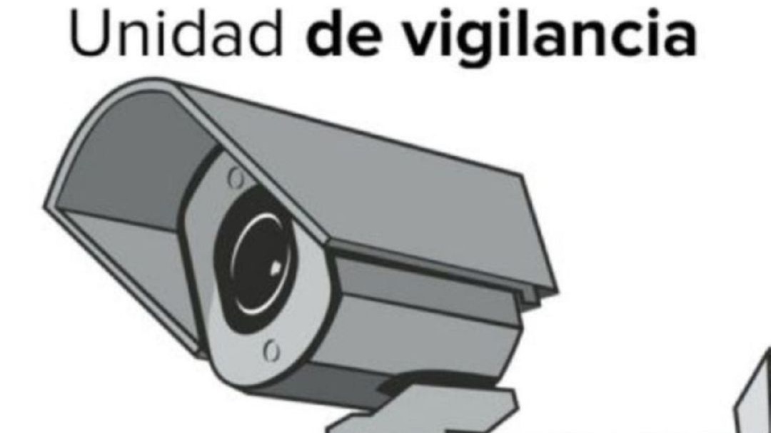 Chocó con varios iceberes y enviudeció