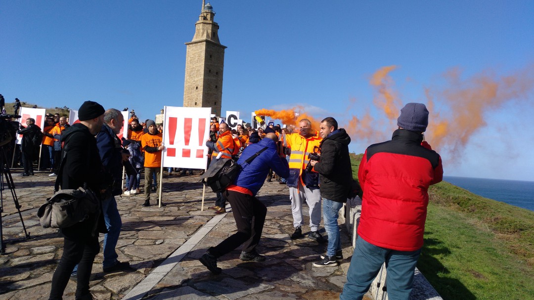 Trabajadores de Alcoa reclaman contundencia al Gobierno contra el cierre