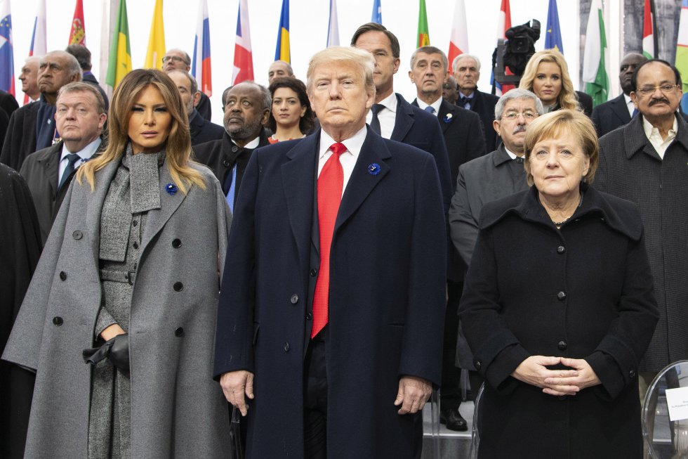 La primera dama de Estados Unidos Melania Trump, el presidente de Estados Unidos Donald Trump y la canciller alemana Angela Merkel. La primera dama de Estados Unidos Melania Trump, el presidente de Estados Unidos Donald Trump y la canciller alemana Angela Merkel.