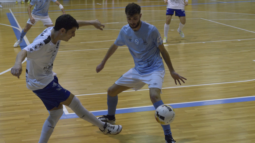 El Santiago Futsal paga la carestía de gol