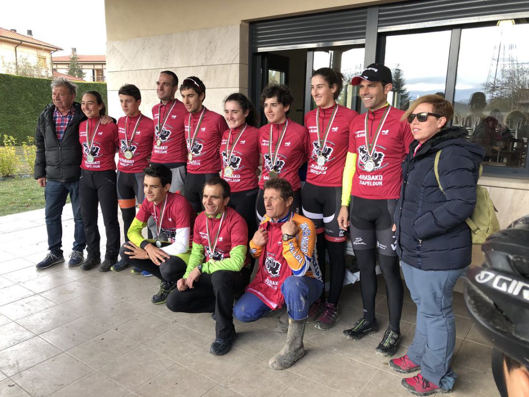 Campeones de Alava en Arbulu. Campeones de Alava en Arbulu.