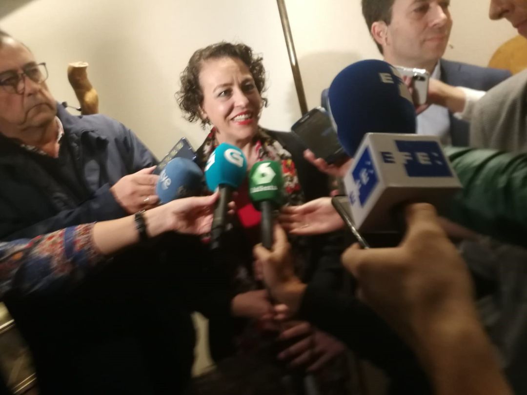 La FSA-PSOE reconoce que las palabras de la ministra sobre Alcoa fueron "desafortunadas". La FSA-PSOE reconoce que las palabras de la ministra sobre Alcoa fueron "desafortunadas".