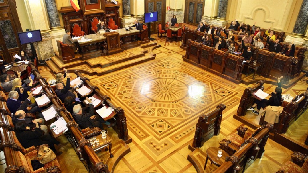 El pleno reclama que el MAC y su colección se queden en A Coruña