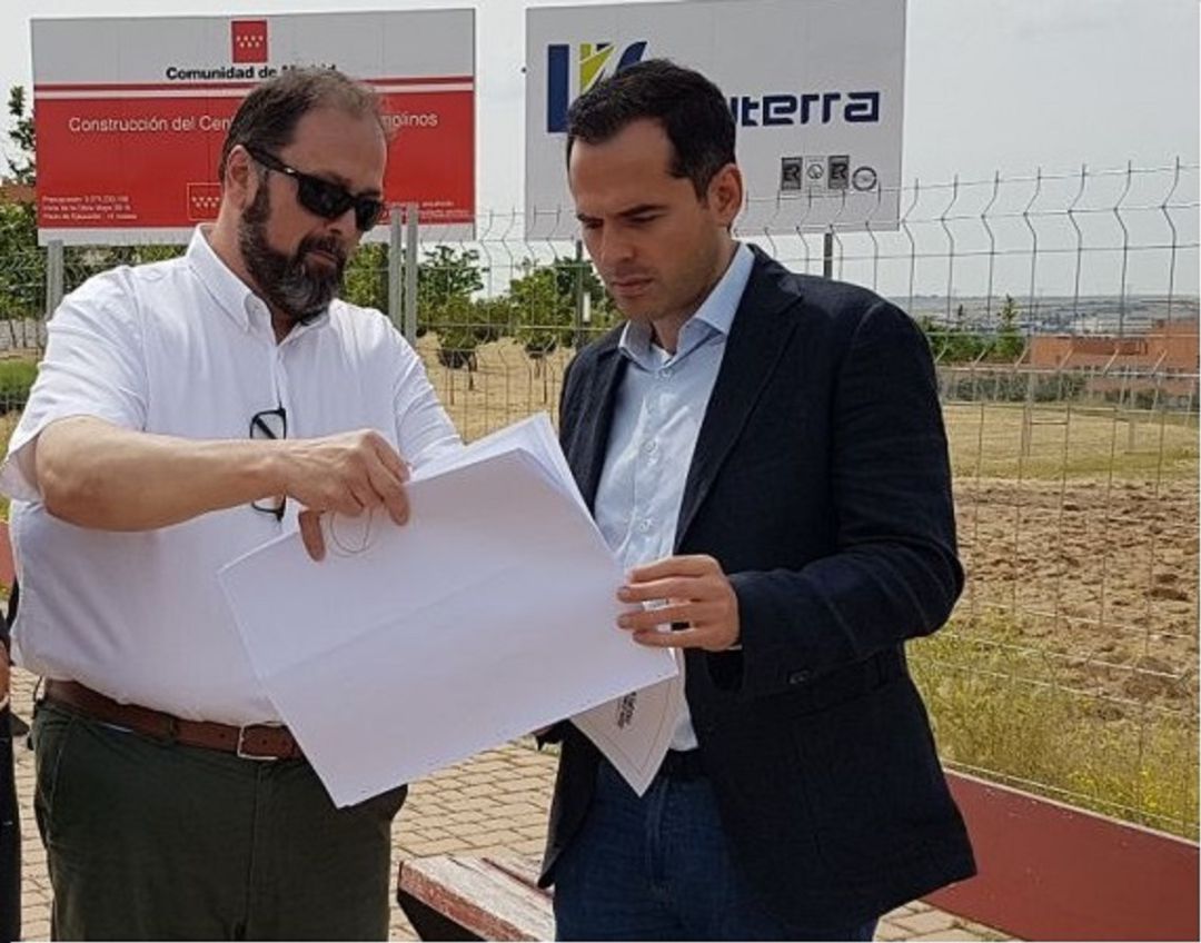 Visita a los terrenos donde se construirá el centro de salud de Arroyomolinos Visita a los terrenos donde se construirá el centro de salud de Arroyomolinos