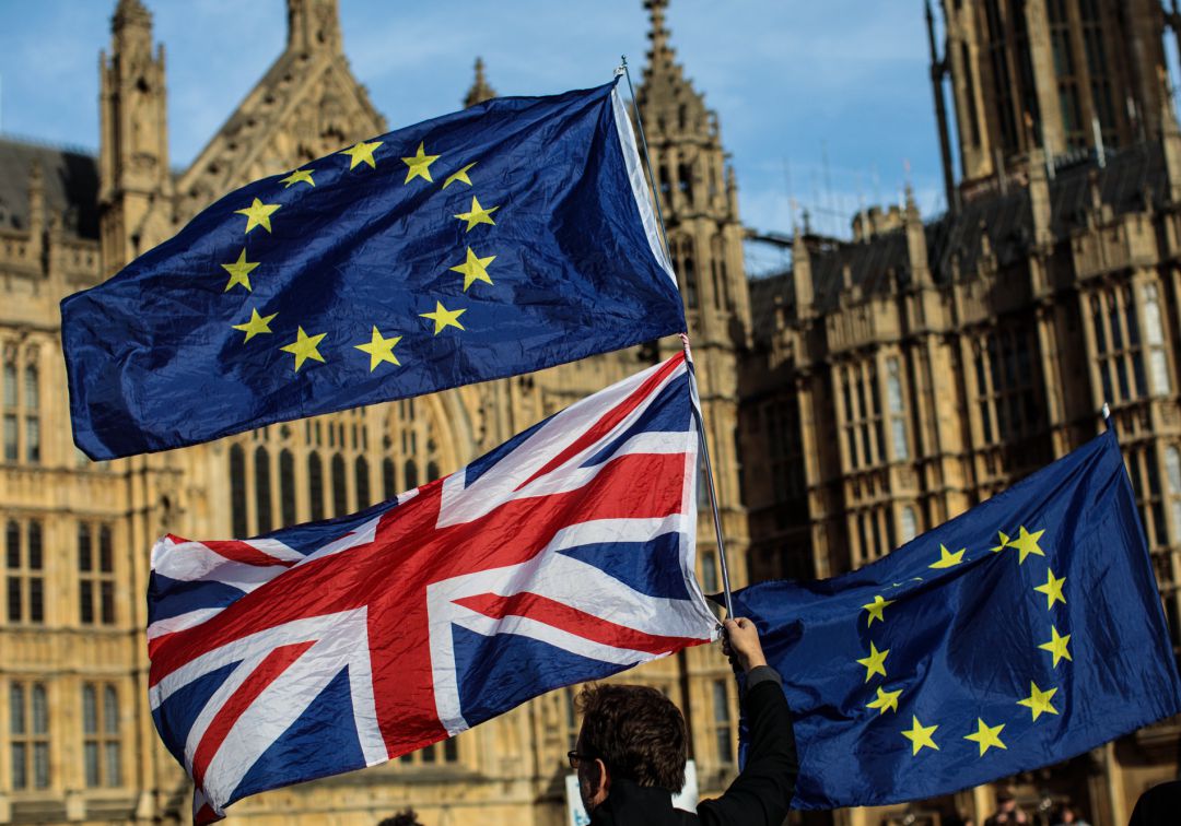 Theresa May advierte a sus ministros: o su plan o ruptura con la Unión Europea