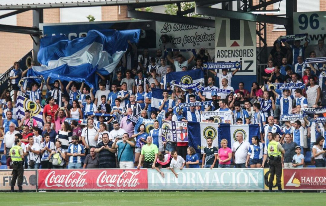 Los aficionados del Hércules en El Collao Los aficionados del Hércules en El Collao
