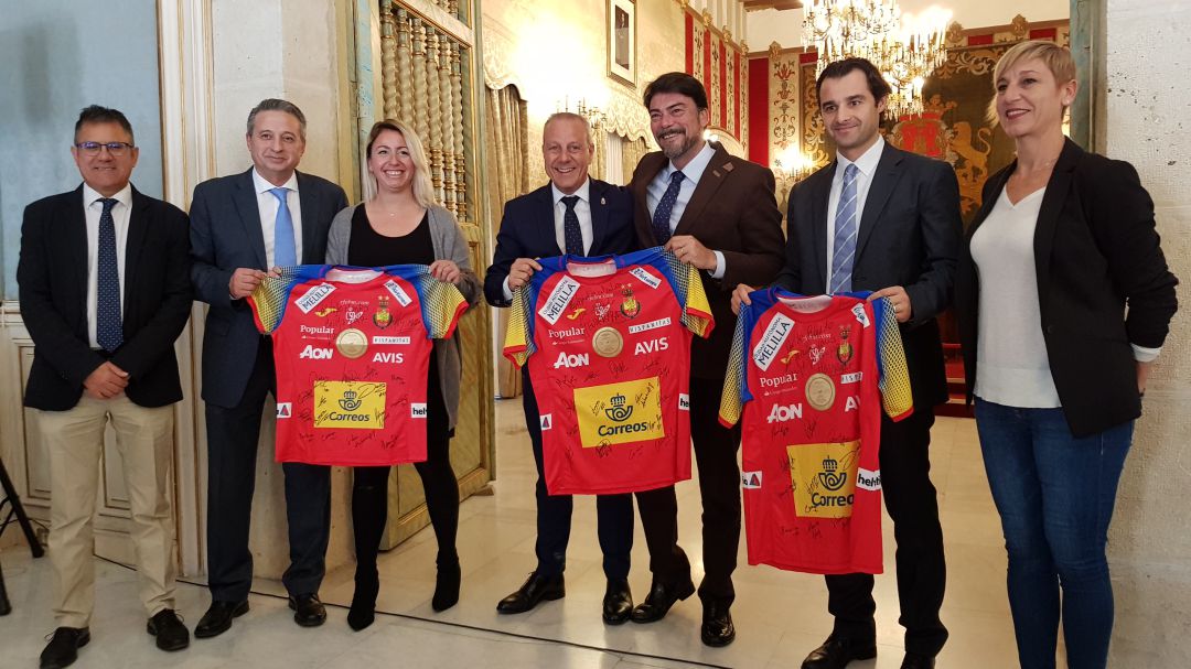 Presentación del Torneo Internacional España 2018 en el Ayuntamiento de Alicante Presentación del Torneo Internacional España 2018 en el Ayuntamiento de Alicante