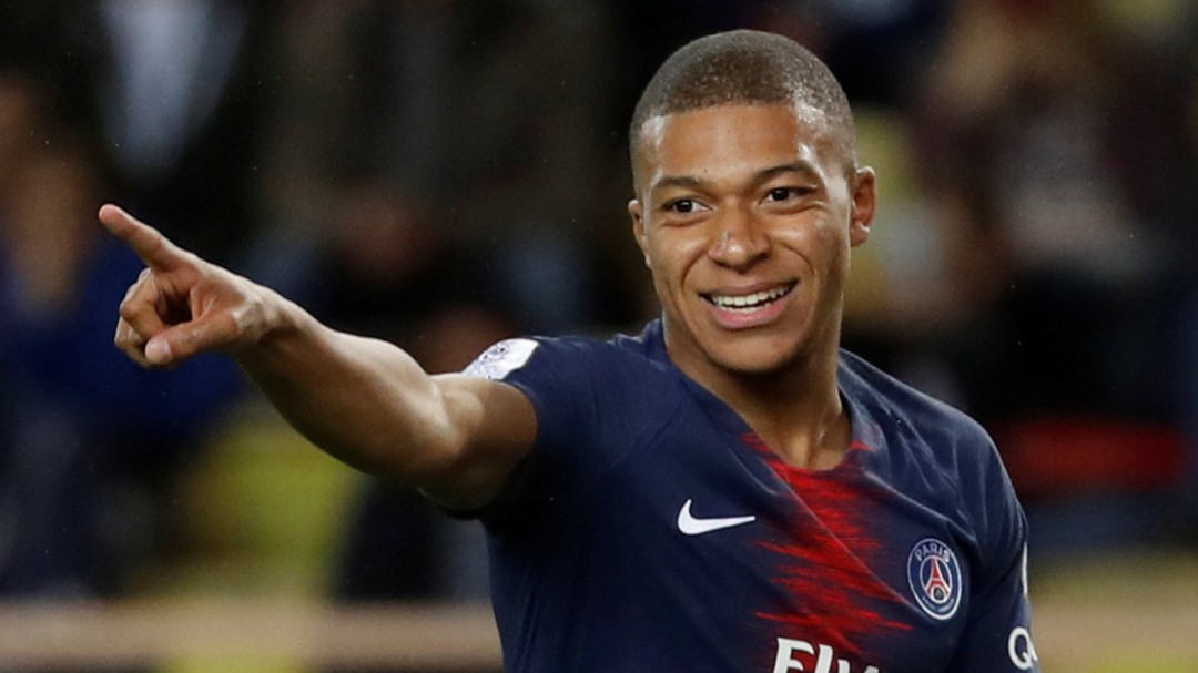 Mbappé construye el jugador perfecto con Messi, Neymar, Cristiano y Buffon