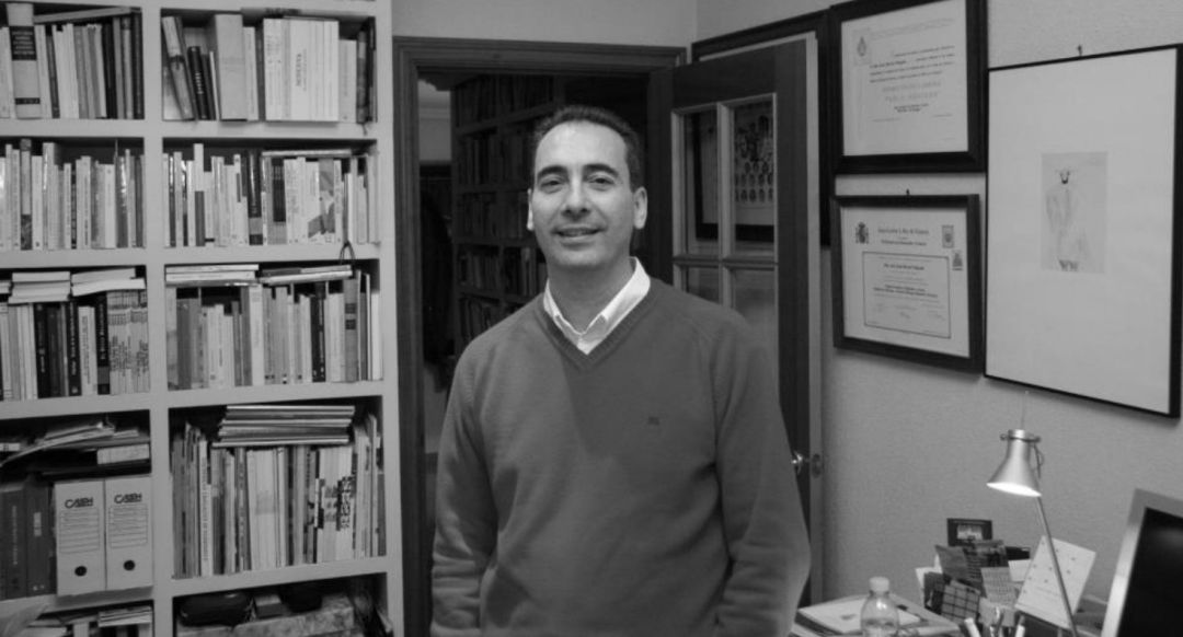 El profesor José Luis Bernal El profesor José Luis Bernal