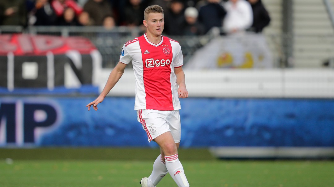 El Barça intentará fichar al central del Ajax, Matthijs de Ligt, el próximo verano