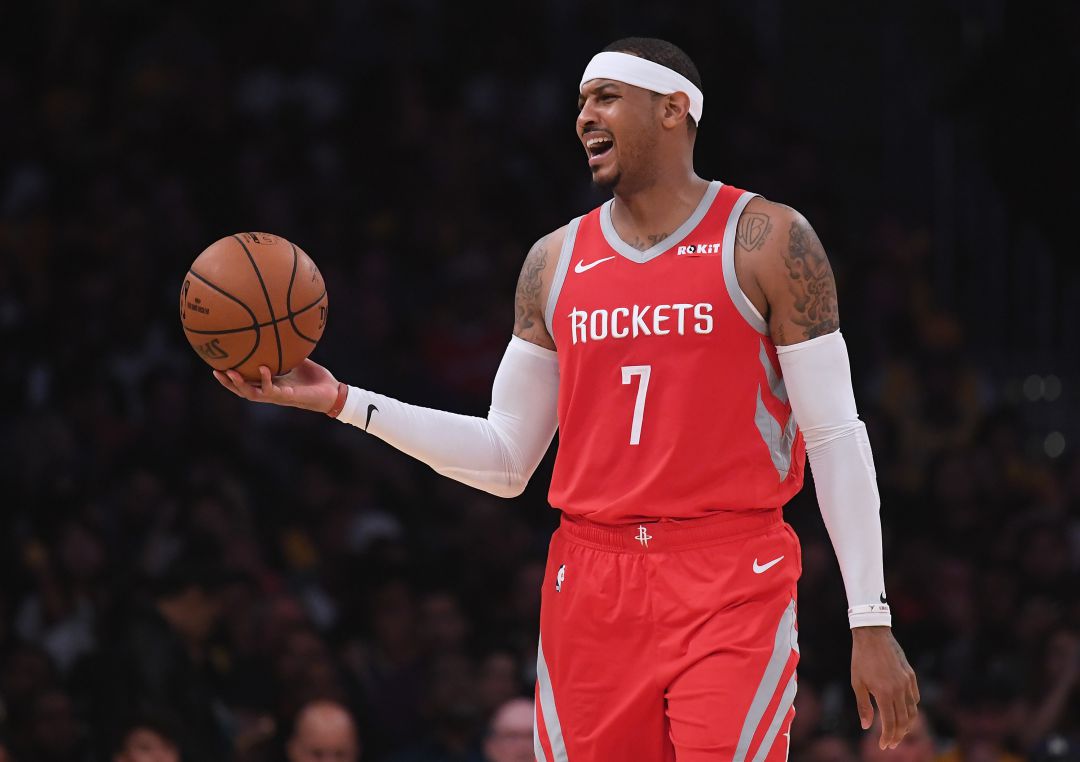 Carmelo se lamenta durante un partido con los Rockets Carmelo se lamenta durante un partido con los Rockets