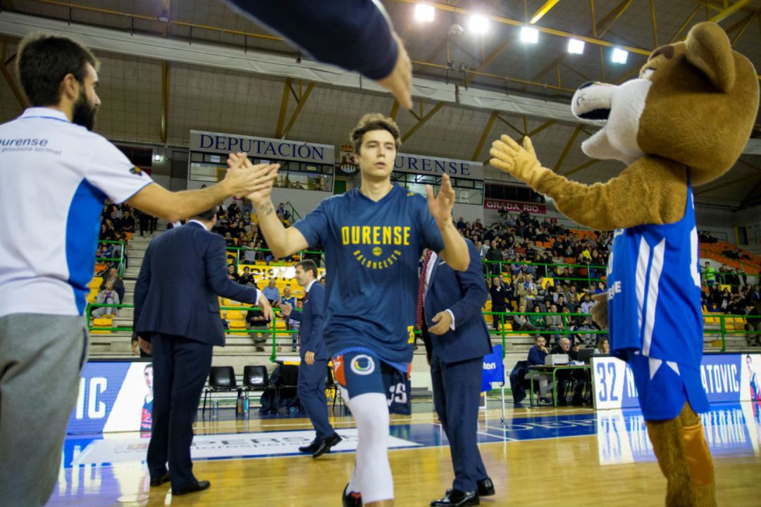 El Pazo de los deportes Paco Paz, albergará, el primero y único derbi gallego en esta temporada en la liga LEB Oro. El Pazo de los deportes Paco Paz, albergará, el primero y único derbi gallego en esta temporada en la liga LEB Oro.