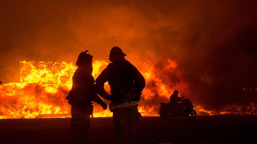Asciende a más de 1.000 la cifra de desaparecidos en los incendios de California